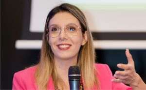 Diana Buzoianu, ministrul Mediului, Apelor şi Pădurilor: „Mixul energetic, afectat de seceta din acest an”
